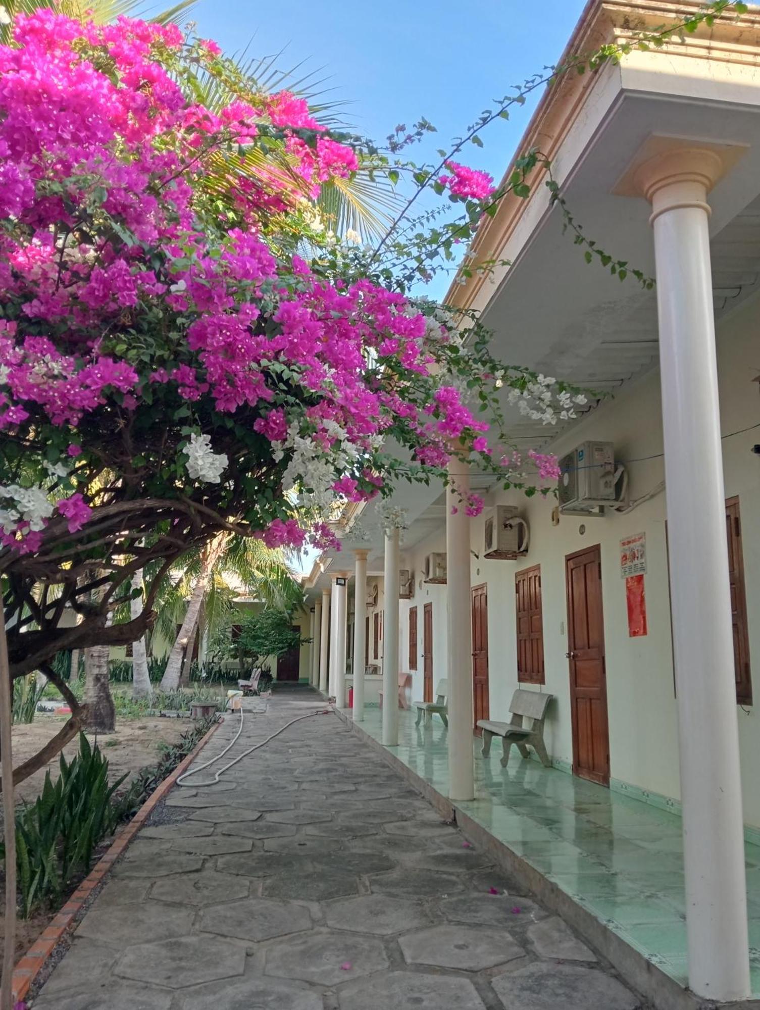 Homestay Nhat Thi Mũi Né Eksteriør billede
